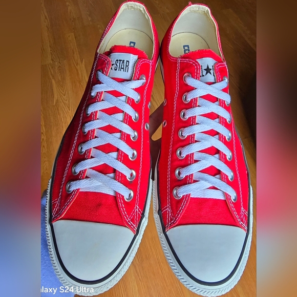 Unisex 11.5 Men's/13.5 Women's CONVERSE CTAS Red Low Top Casual Shoes - Picture 2 of 8